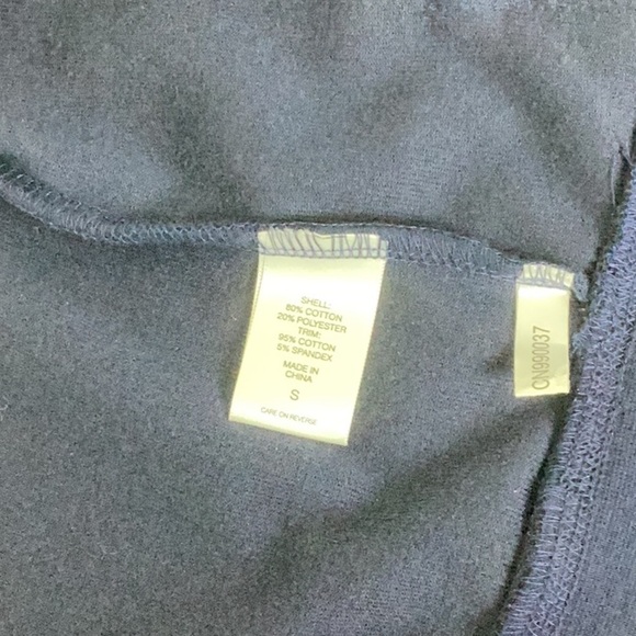 NY&C Women’s Size Small Velvety Hooded Zip Up. - Picture 5 of 10